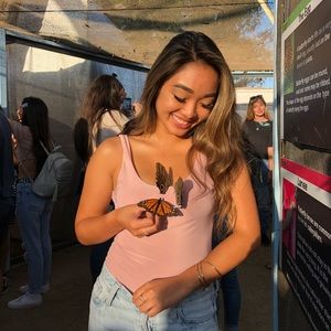 Meet your Posher, Zyrah